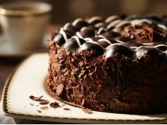 Profiterole Cake